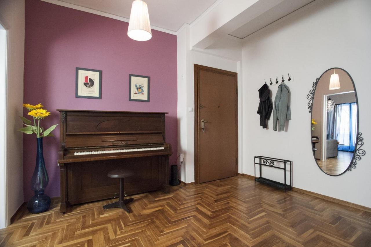 Modern-Vintage Apartment By Acropolis Museum アテネ エクステリア 写真