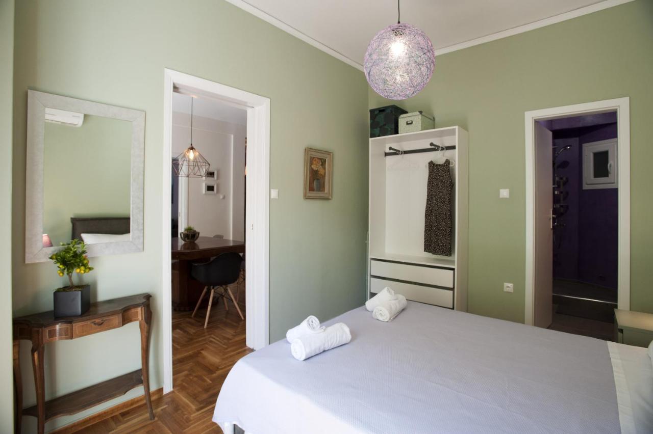 Modern-Vintage Apartment By Acropolis Museum アテネ エクステリア 写真