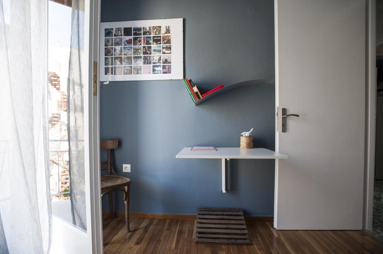 Modern-Vintage Apartment By Acropolis Museum アテネ エクステリア 写真